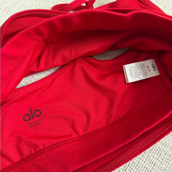 ALO Yoga Airbrush Leggings and bra - Picture 6 of 8